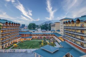 hotels in Srinagar